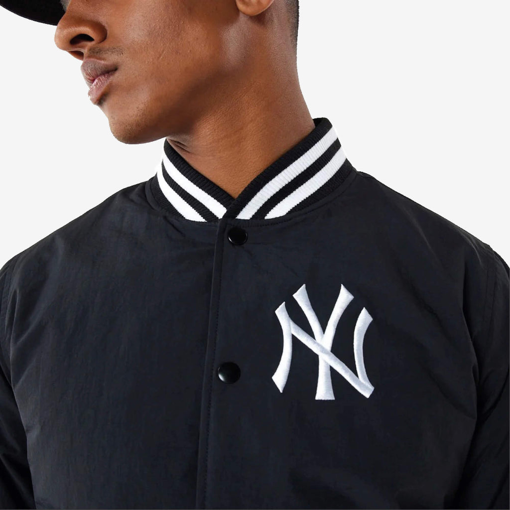 New Era New York Yankees Bomber Jacket – Preto