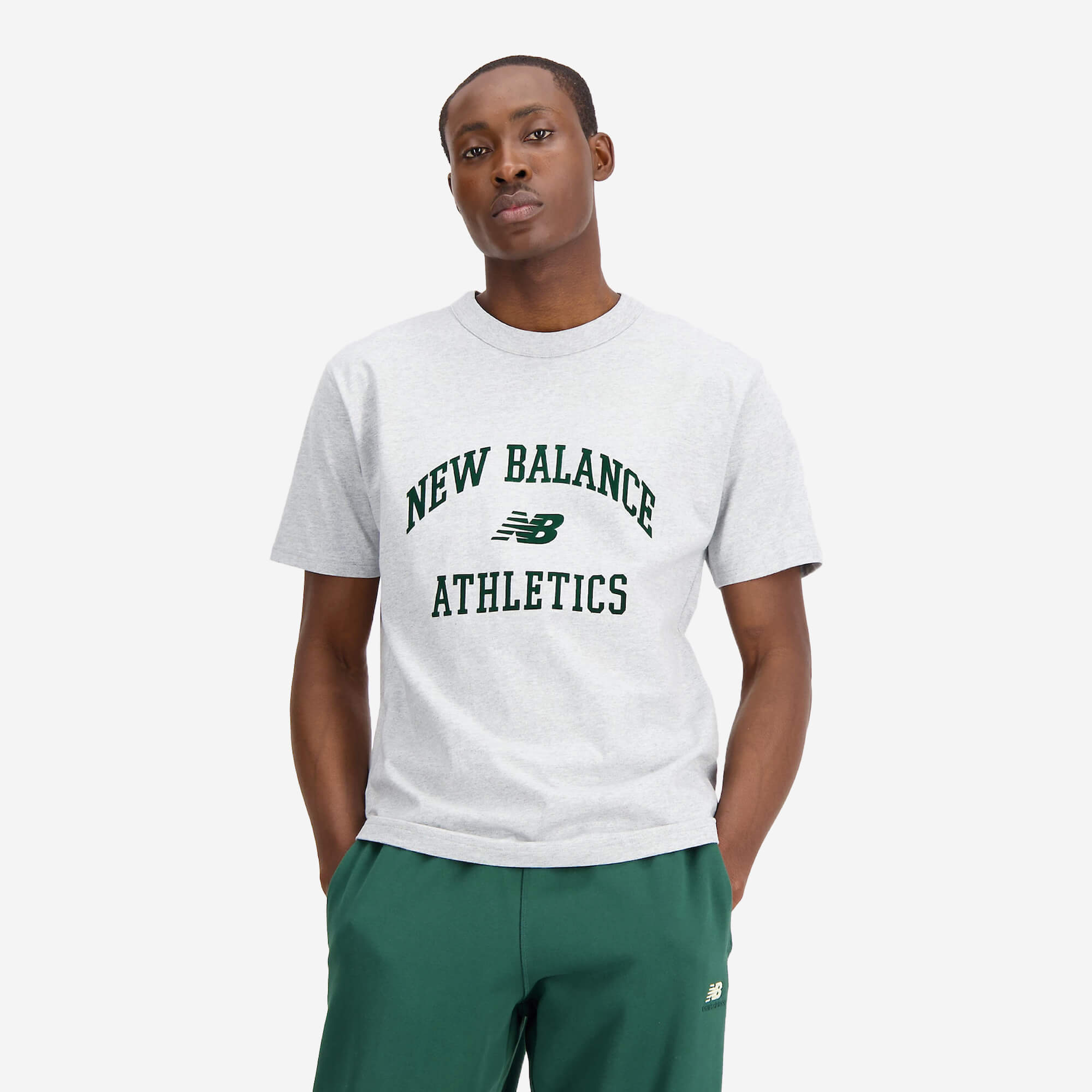 New Balance Athletics Varsity Graphic T-Shirt - Cinzento