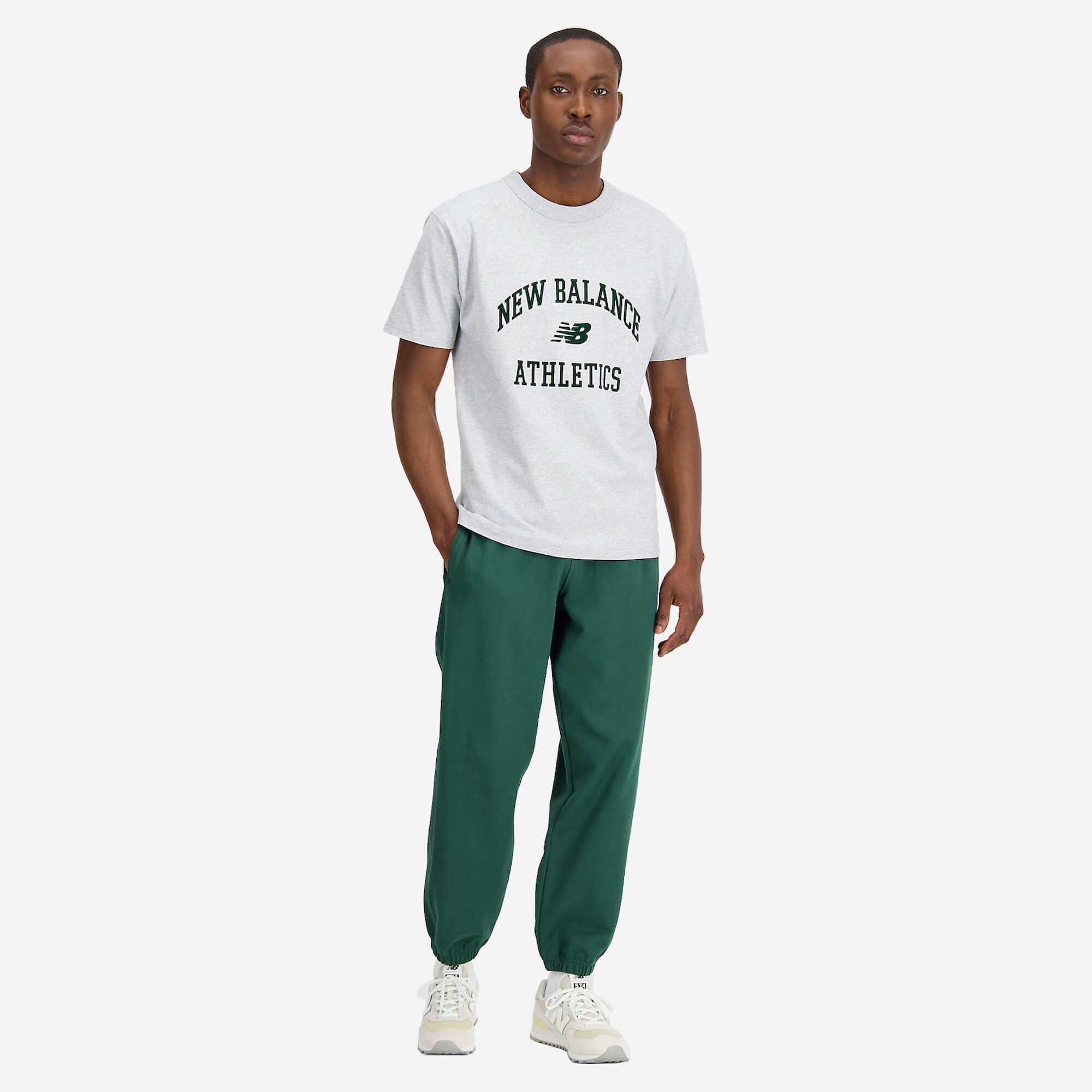 New Balance Athletics Varsity Graphic T-Shirt - Cinzento