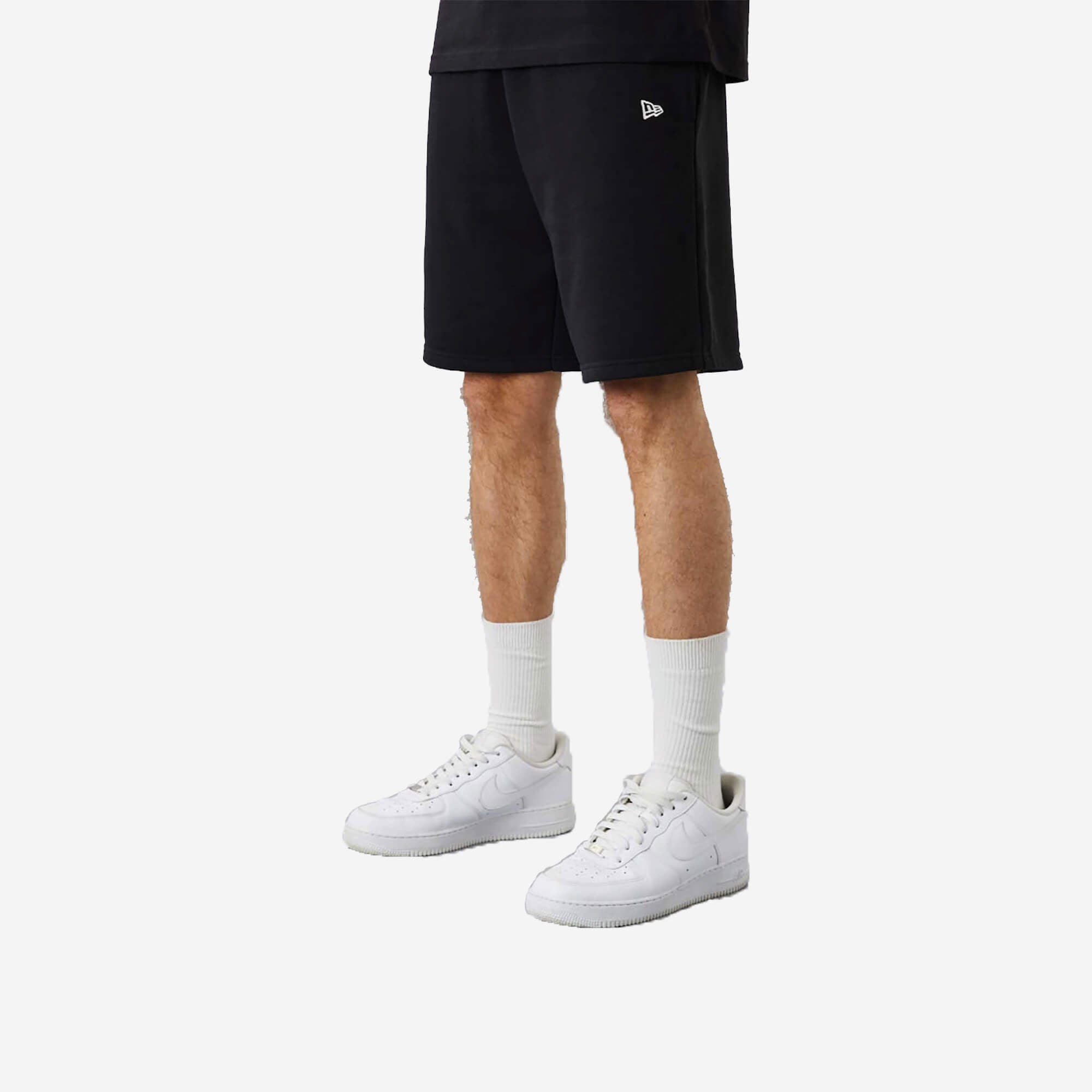 New Era Essential Shorts – Preto