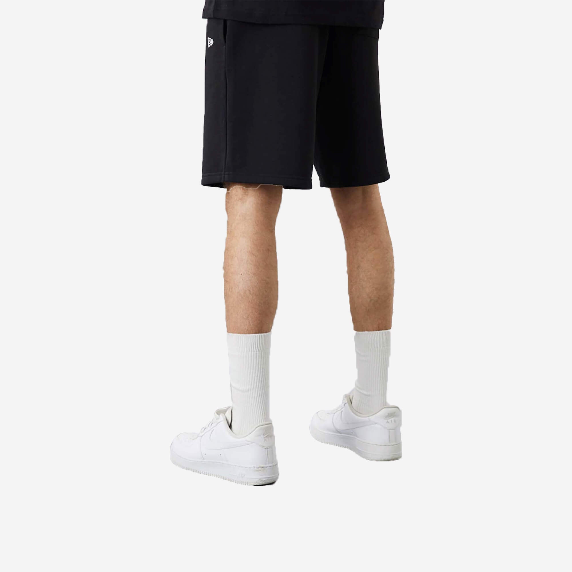 New Era Essential Shorts – Preto