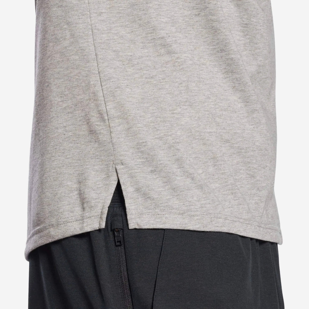 Reebok Graphic Speedwick Move T-Shirt – Cinzento