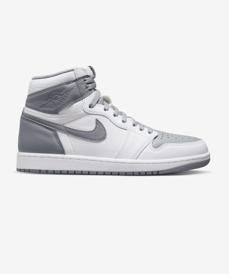 Air Jordan 1 Retro High OG 'Stealth'